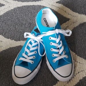 Brand new blue converse